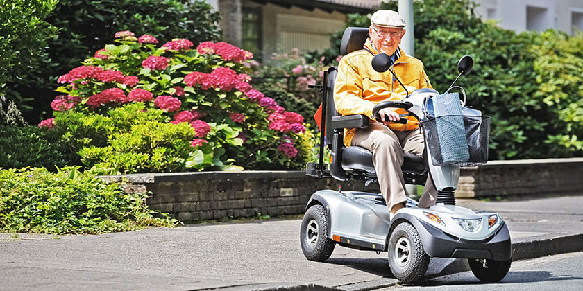 come scegliere scooter per anziani e disabili
